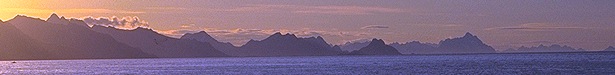 Lofotwand bei Sonnenaufgang